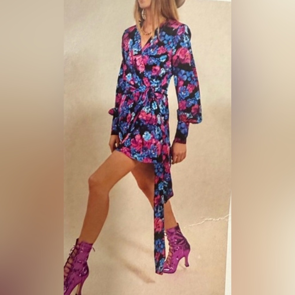 The Andamane Blue, pink & purple floral print wrap dress size small NWOT